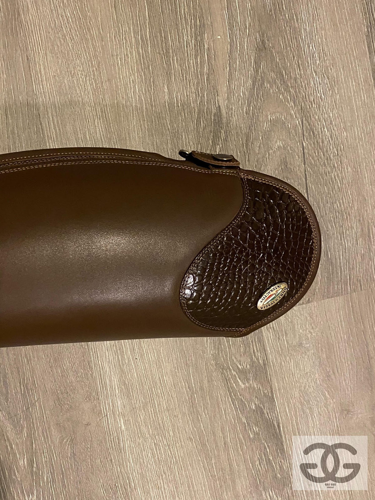 DeNiro brown Salento with moka top